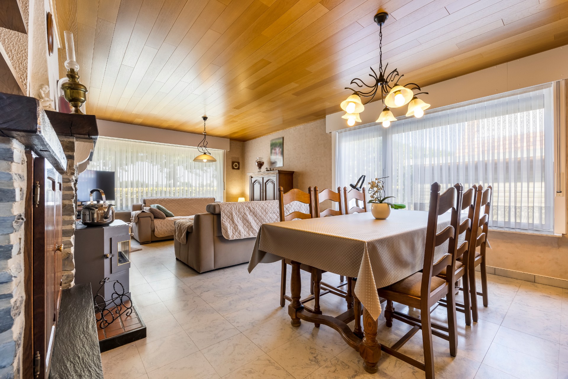 Te renoveren HOB met bijgebouw