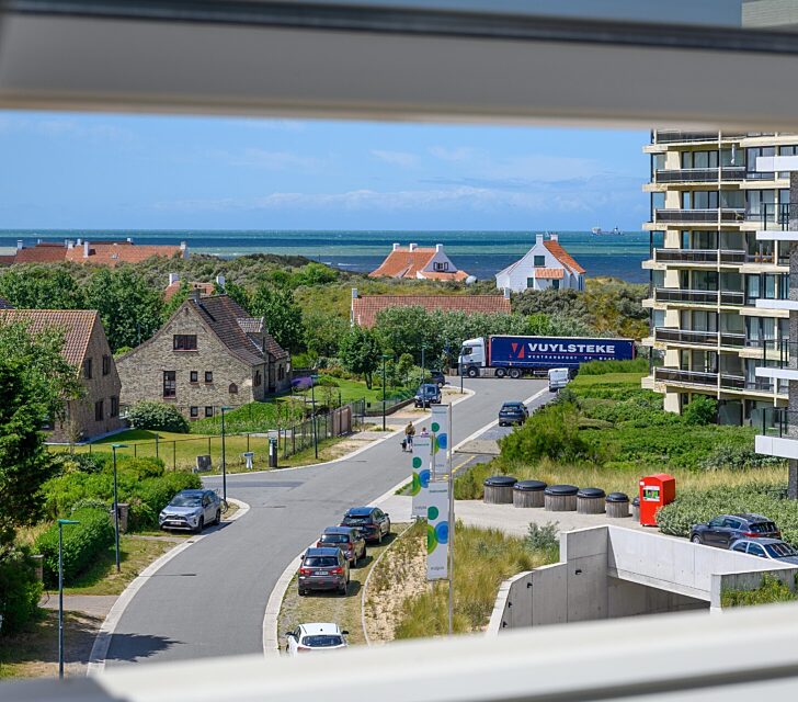 Prachtig gelegen penthouse met 4 slaapkamers en zonneterrassen.